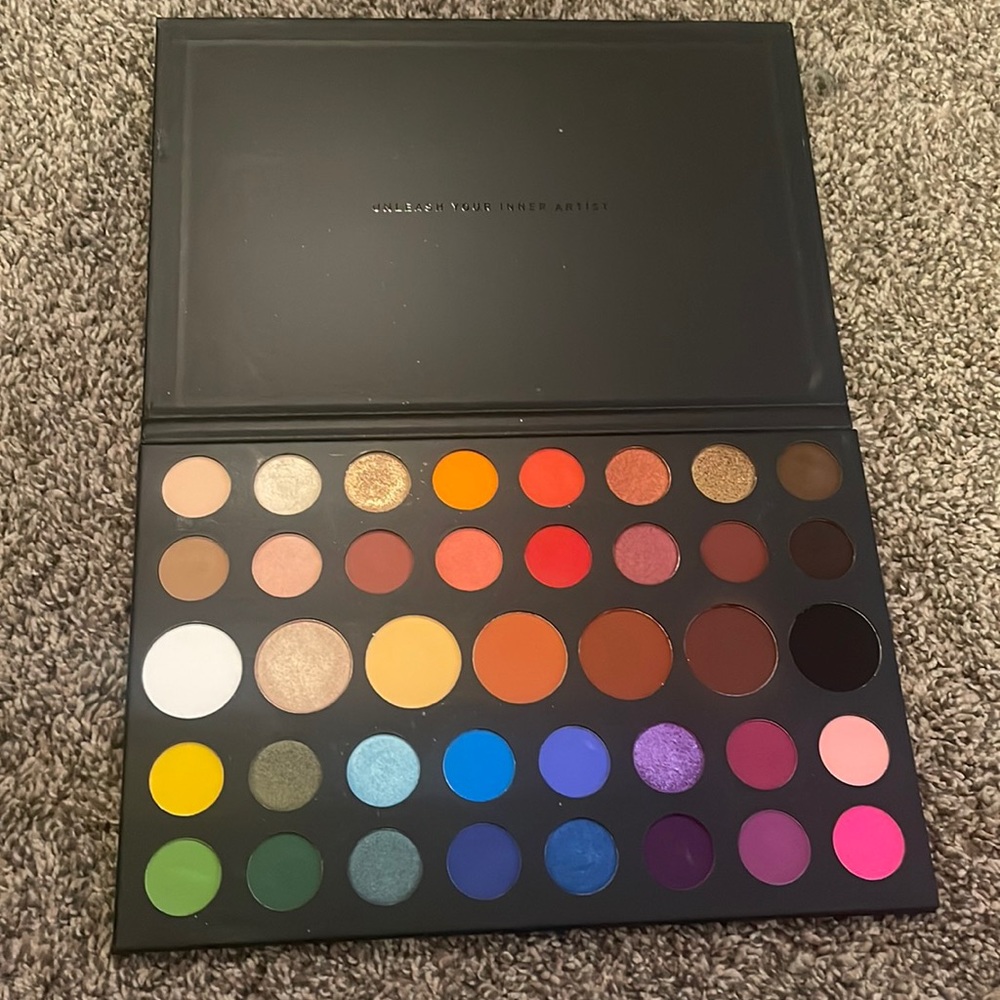 James Charles x Morphe palette